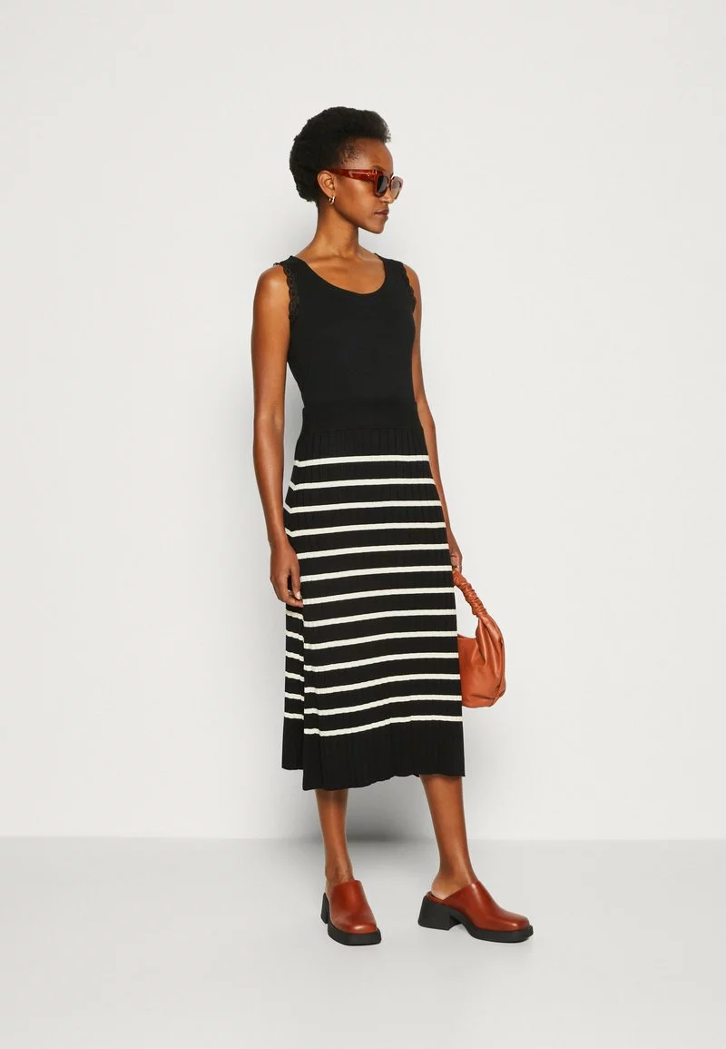 Anna Field Top - Black 4 Anna Field Top - Black – Bild 2