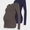 Anna Field MAMA 2 PACK - Langarmshirt - Dark Grey/dark Blue 2 Anna Field MAMA 2 PACK - Langarmshirt - Dark Grey/dark Blue -Anna Field Geschäft 24365d4cea41422fb3fbae1ef74e5bc2 1
