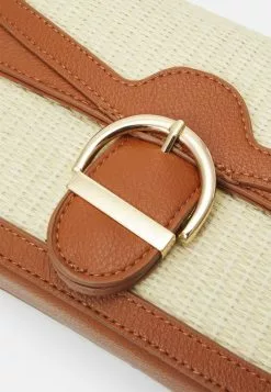 Anna Field Umhängetasche - Cognac 12 Anna Field Umhängetasche - Cognac -Anna Field Geschäft 360d0378aa8b4549b20b39e2489d5f21