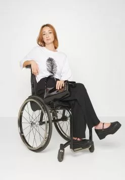 Anna Field T-Shirt Print - White 12 Anna Field T-Shirt Print - White -Anna Field Geschäft 422ed7cab5584cd1a5515aaa7f2b9e90