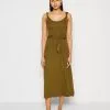 Anna Field Jerseykleid - Olive
