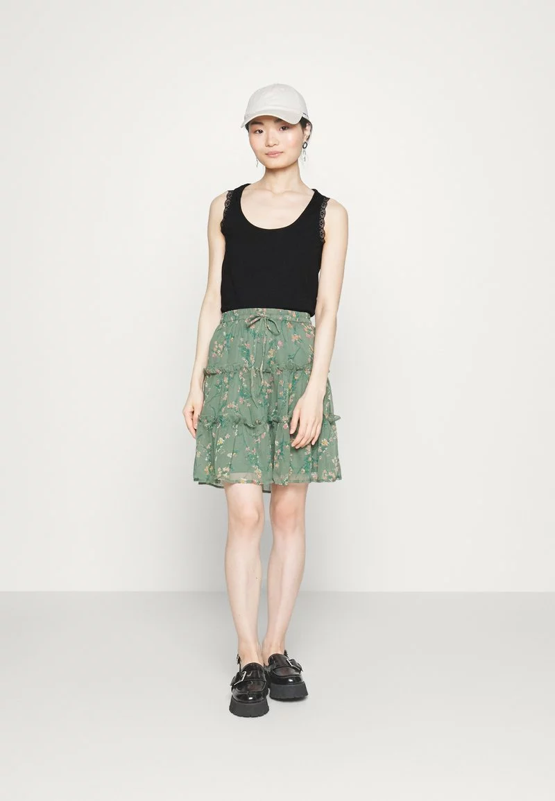 Anna Field Petite Top - Black 4 Anna Field Petite Top - Black – Bild 2