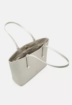 Anna Field Handtasche - Silver-coloured 10 Anna Field Handtasche - Silver-coloured -Anna Field Geschäft c9c915ecf1cb4c7d9aa552d0d475b05e